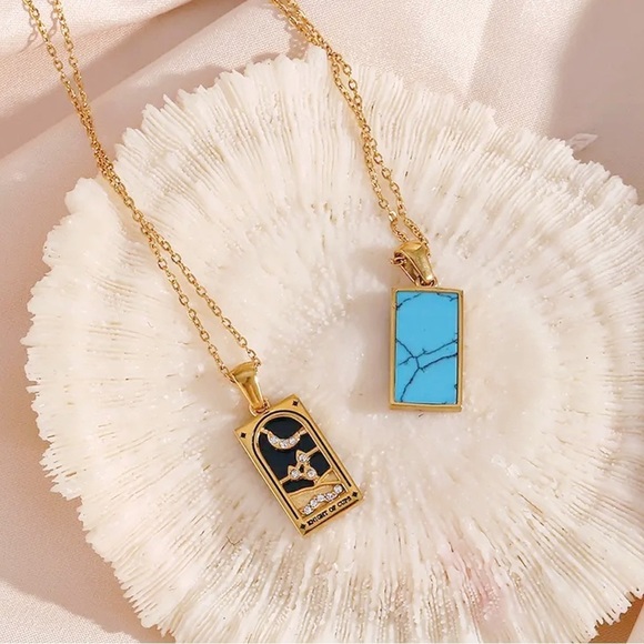 18k Gold Major Arcana Tarot Pendant Necklace - Picture 7 of 16